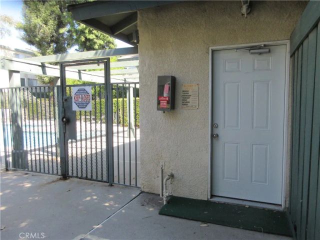 10636 Woodley 34, Granada Hills, CA 91344