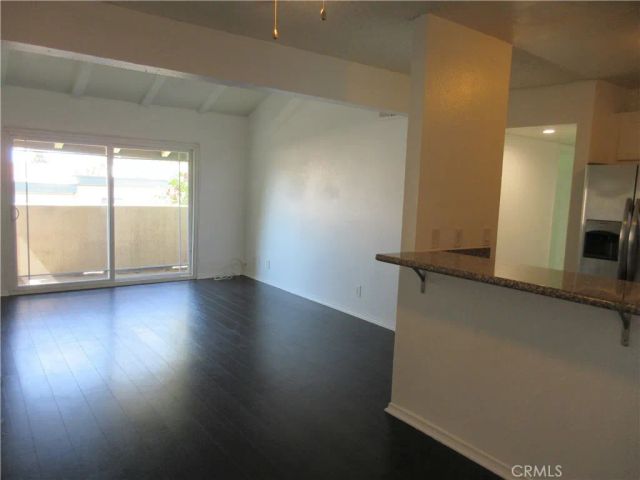 10636 Woodley 34, Granada Hills, CA 91344