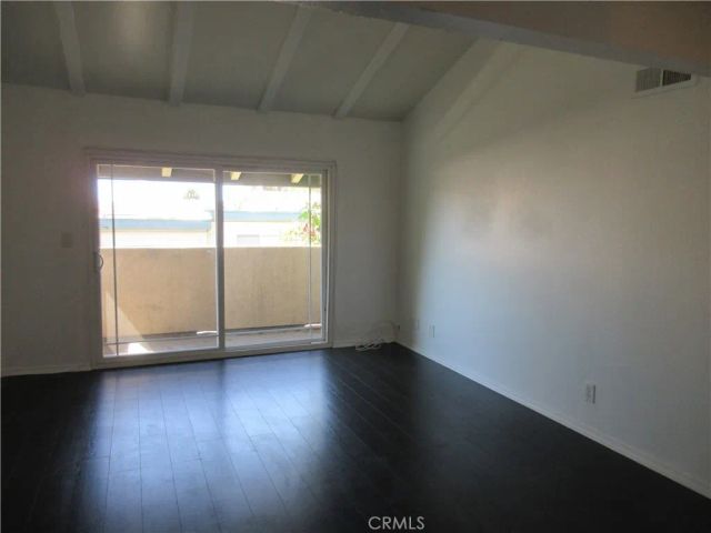 10636 Woodley 34, Granada Hills, CA 91344