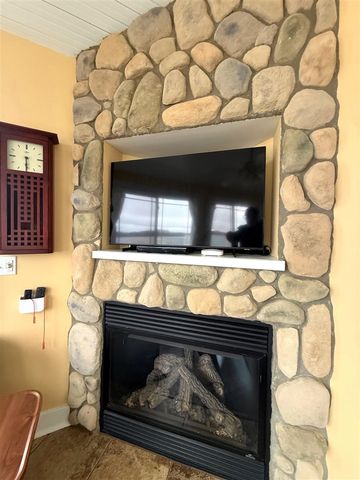 11362 E Shore Drive, Delton, MI 49046