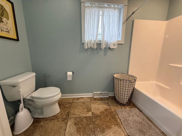 11362 E Shore Drive, Delton, MI 49046