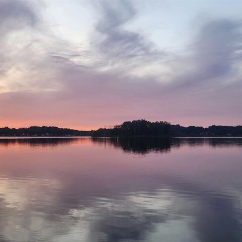 11362 E Shore Drive, Delton, MI 49046