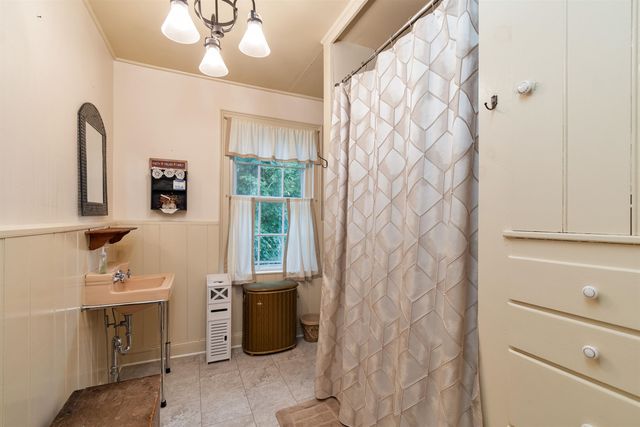 123 North Road, Fairfield, VT 05455