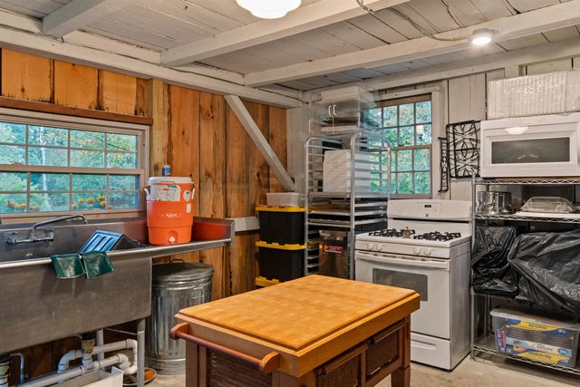 123 North Road, Fairfield, VT 05455