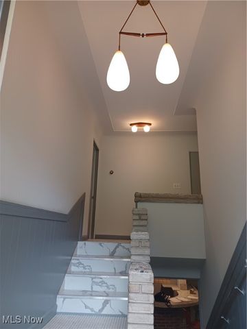 1050 Park Circle, Girard, OH 44420