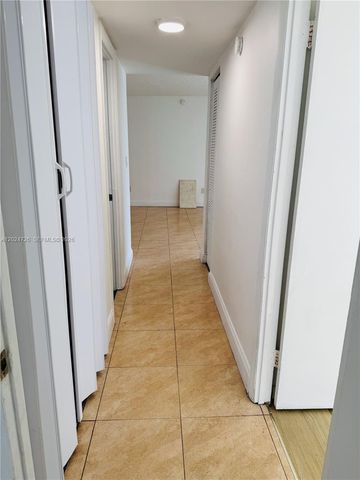 486 NW 165th St Rd B-201, Miami, FL 33169
