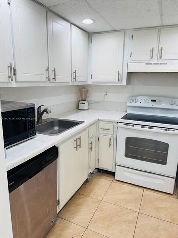 486 NW 165th St Rd B-201, Miami, FL 33169