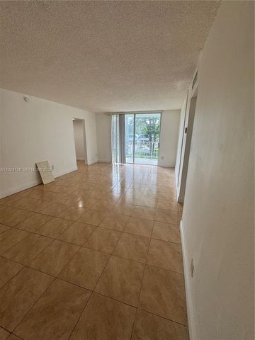 486 NW 165th St Rd B-201, Miami, FL 33169