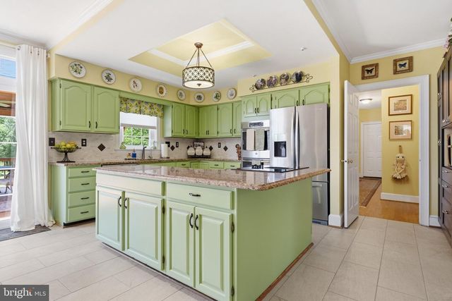 21900 HUNTMASTER DR, Gaithersburg, MD 20882