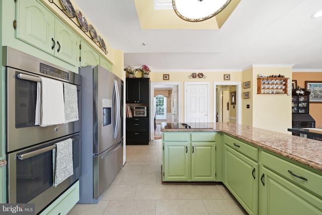 21900 HUNTMASTER DR, Gaithersburg, MD 20882