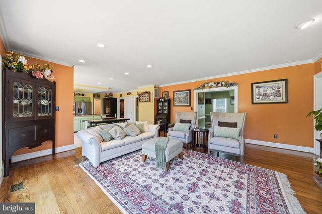 21900 HUNTMASTER DR, Gaithersburg, MD 20882