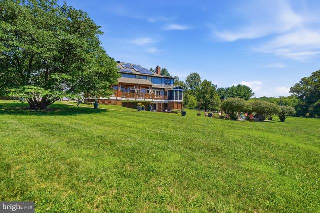 21900 HUNTMASTER DR, Gaithersburg, MD 20882