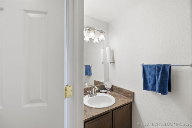 6514 S Memorial Drive J, Tulsa, OK 74133