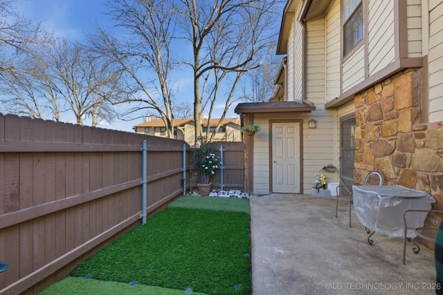 6514 S Memorial Drive J, Tulsa, OK 74133