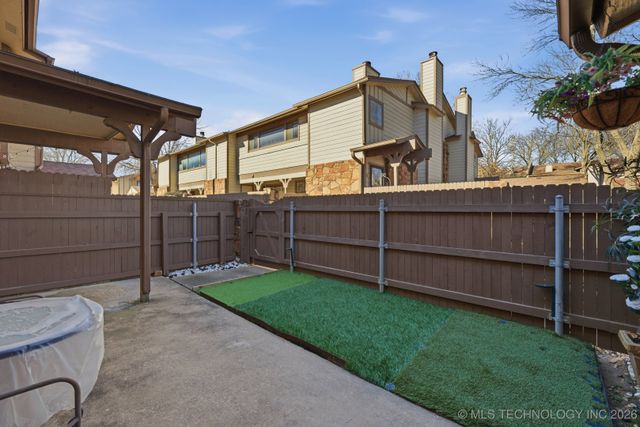 6514 S Memorial Drive J, Tulsa, OK 74133