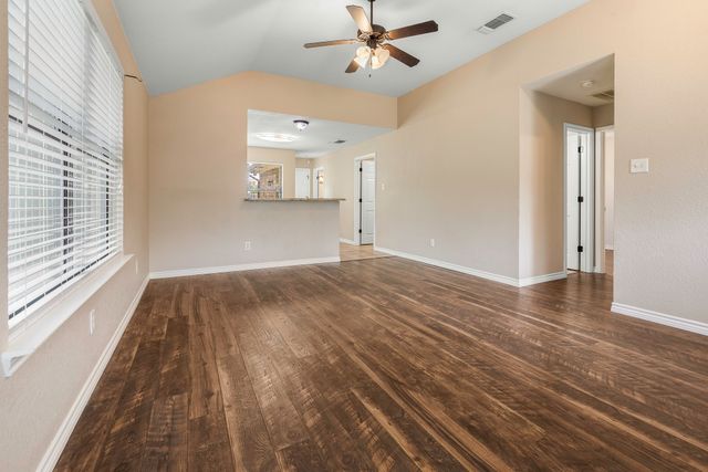 1251 W Hyman Street, Stephenville, TX 76401