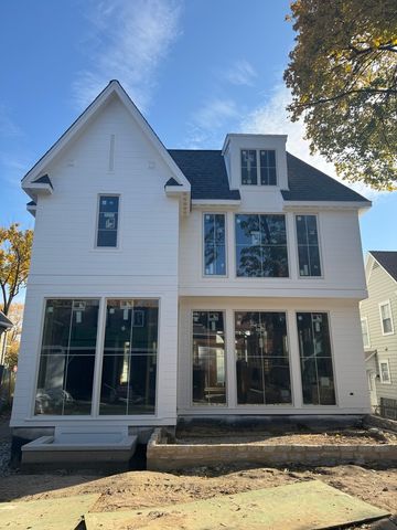 6 S Elm Street, Hinsdale, IL 60521