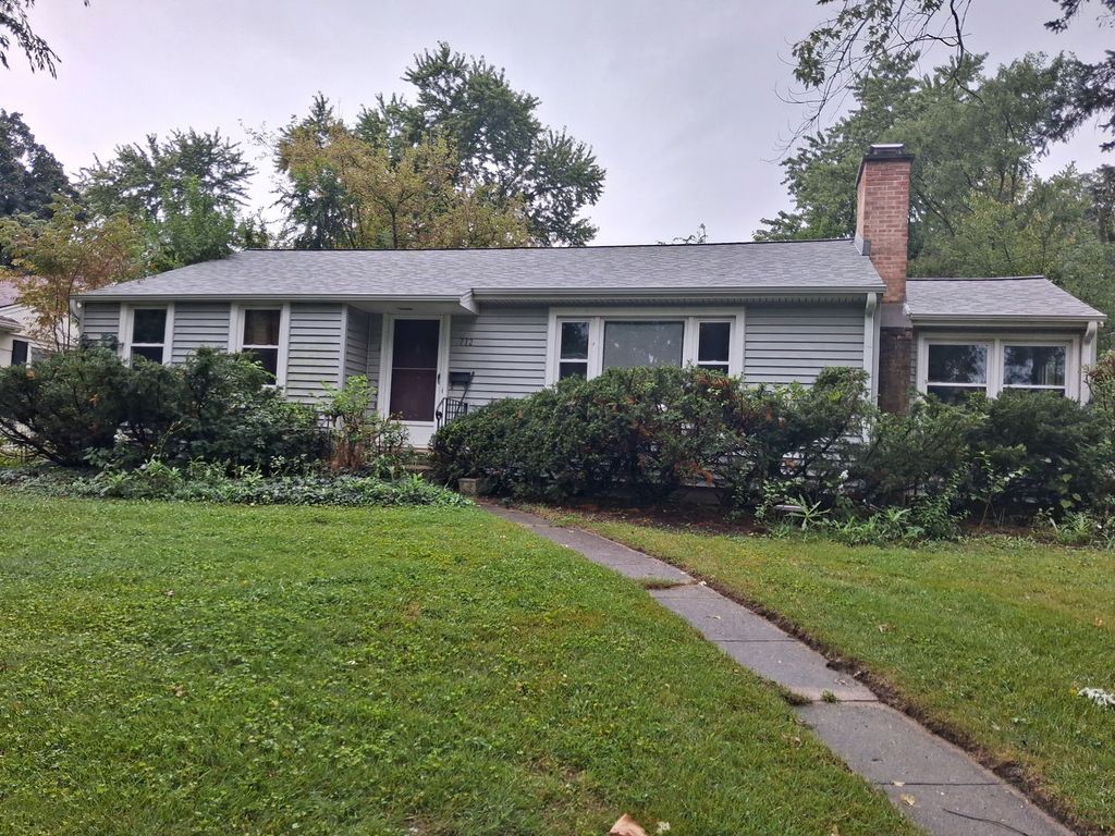 712 Prairie Avenue, Barrington, IL 60010 — exterior