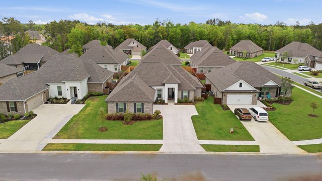 140 Flora Lane, Freeport, FL 32439