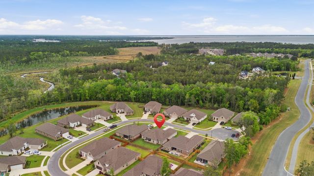 140 Flora Lane, Freeport, FL 32439