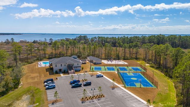140 Flora Lane, Freeport, FL 32439