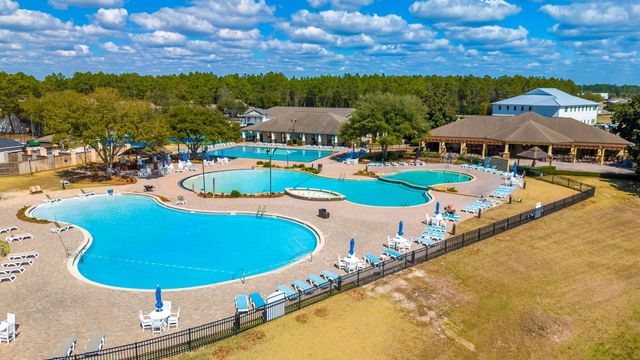 140 Flora Lane, Freeport, FL 32439
