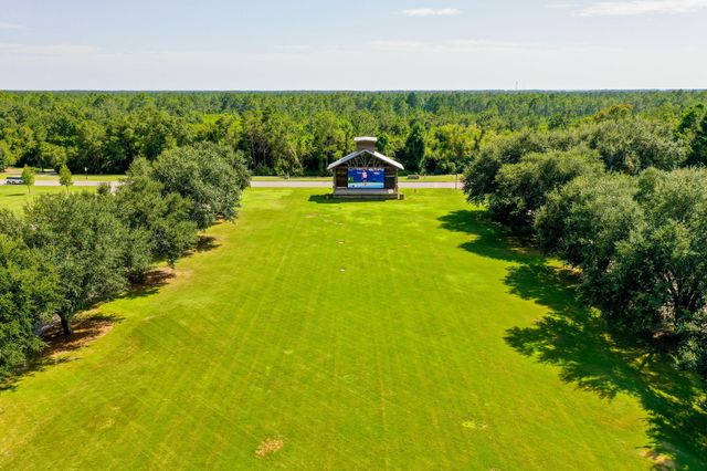 140 Flora Lane, Freeport, FL 32439