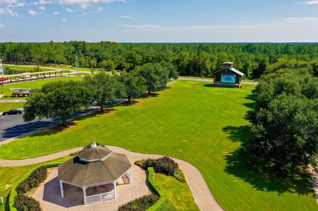 140 Flora Lane, Freeport, FL 32439
