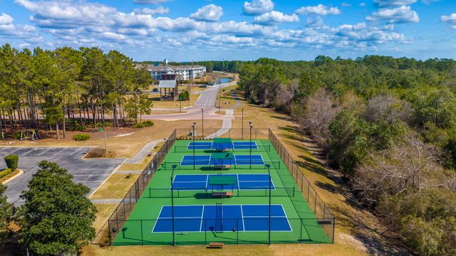 140 Flora Lane, Freeport, FL 32439