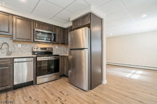 28 Princeton Rd, West Milford Twp., NJ 07421