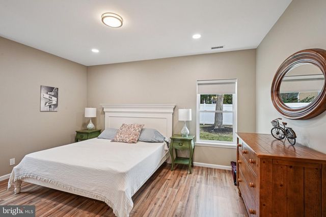 1405 BOUDINOT AVE, Burlington, NJ 08016