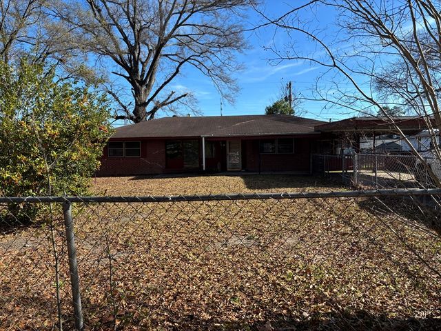 2002 Somerset Avenue, Columbus, GA 31903