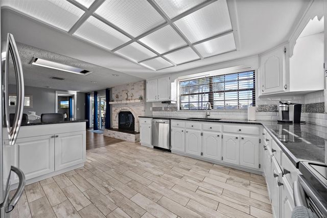 5702 RIDDLE ROAD, Holiday, FL 34690