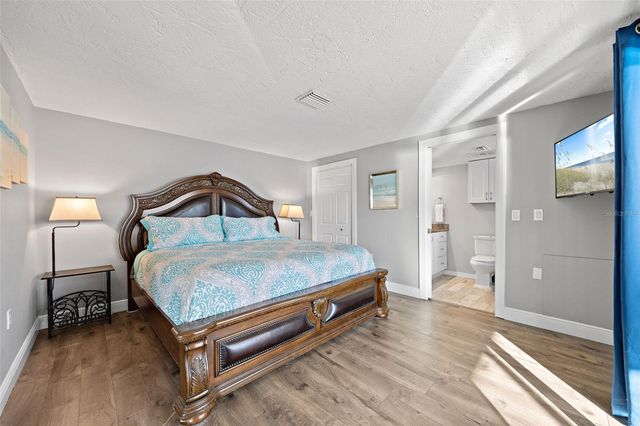 5702 RIDDLE ROAD, Holiday, FL 34690