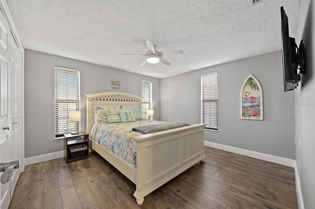 5702 RIDDLE ROAD, Holiday, FL 34690