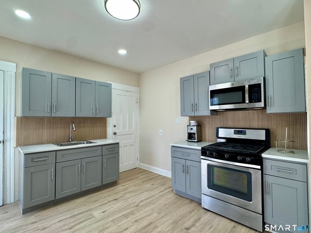 743 Iranistan Avenue, Bridgeport, CT 06605