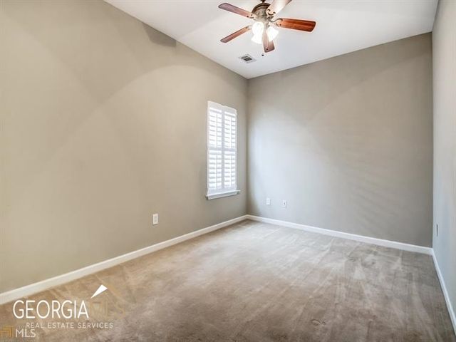 54 Medallion Park Park, Newnan, GA 30265