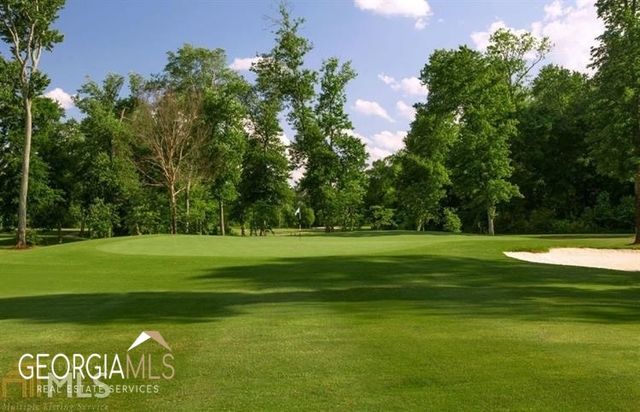 54 Medallion Park Park, Newnan, GA 30265
