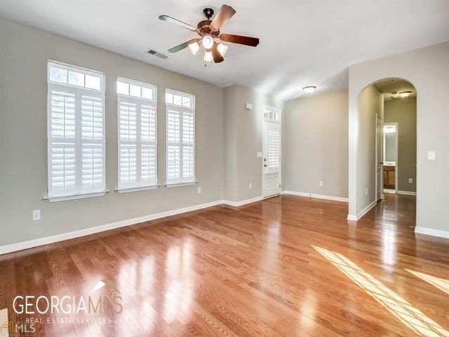 54 Medallion Park Park, Newnan, GA 30265