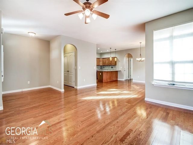 54 Medallion Park Park, Newnan, GA 30265