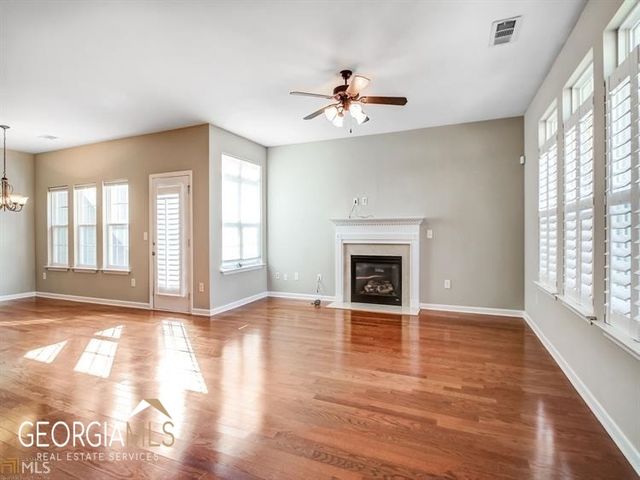 54 Medallion Park Park, Newnan, GA 30265