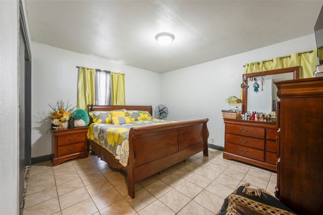 1616 Beaumont Street, Fort Worth, TX 76106