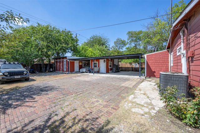 1616 Beaumont Street, Fort Worth, TX 76106