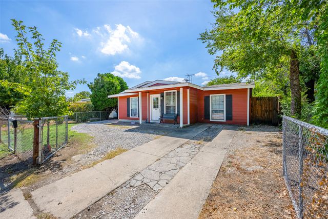 1616 Beaumont Street, Fort Worth, TX 76106