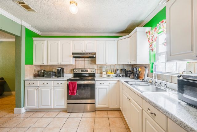 1616 Beaumont Street, Fort Worth, TX 76106