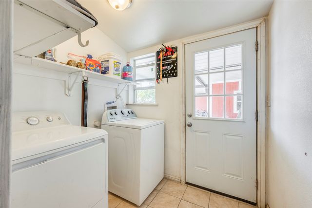 1616 Beaumont Street, Fort Worth, TX 76106