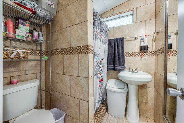 1616 Beaumont Street, Fort Worth, TX 76106