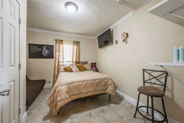 1616 Beaumont Street, Fort Worth, TX 76106