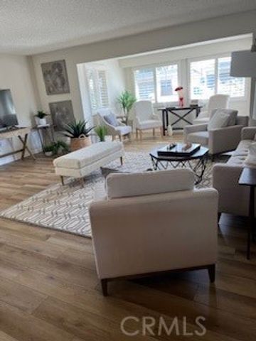 1860 St. John Rd., M15-32C, Seal Beach, CA 90740