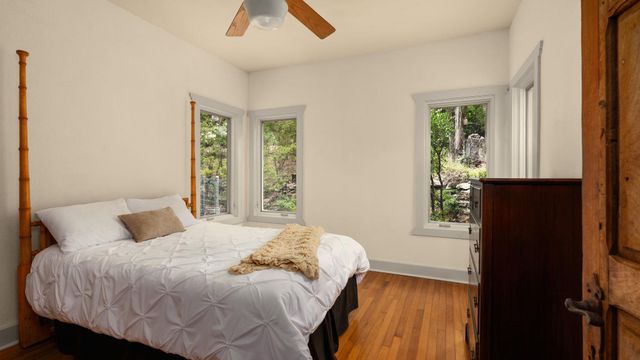521 Rancho Grande DR, Wimberley, TX 78676